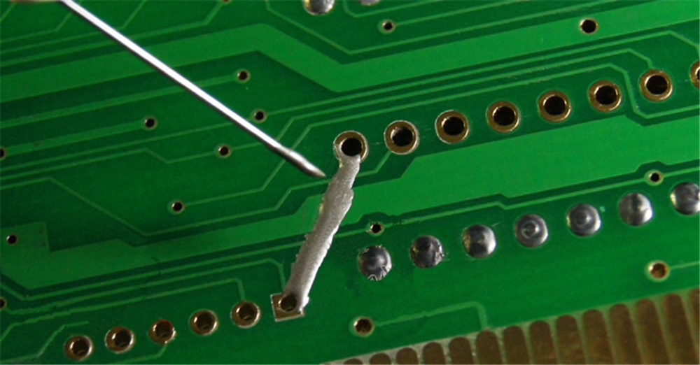 Seringue Argent Conducteur Colle Pour Reparation Ou Creation De Piste Pcb